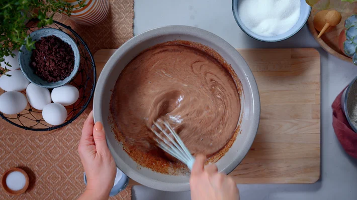 Sjokoladekake trinnbilder