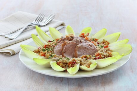 Couscous- og gresskarsalat med indrefilet av svin.jpg_