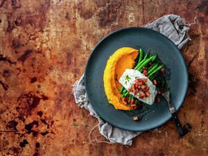 Skrei med søtpotetpurè og bacon