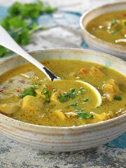 Thailandsk hønsesuppe