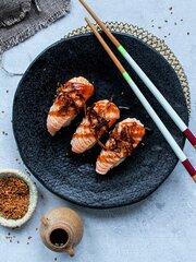 Flambert laks nigiri