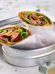 Wrap med biffstrimler
