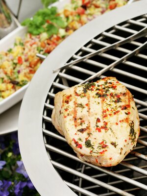 Ølmarinert kalkunfilet med tabbouleh