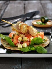Marinert skinkebiff med eple- og melonsalat