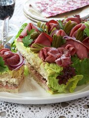 Smørbrødkake med roastbiff