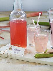 Rabarbrasaft