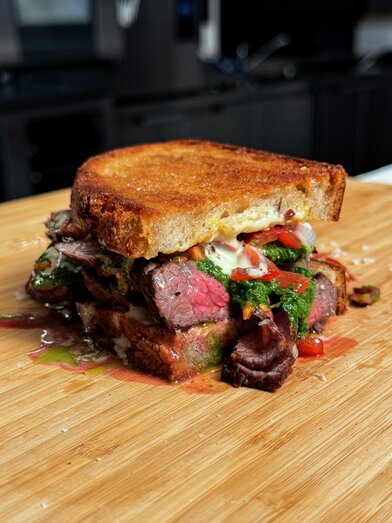 steak sandwich med chimichurri