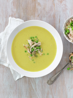 Karrisuppe med revet kylling