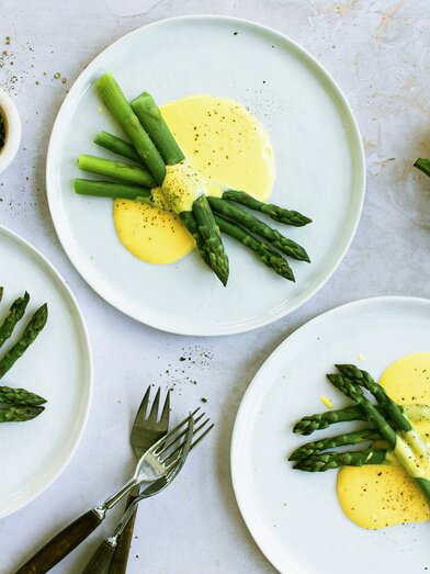 Grønn asparegs med hollandaise