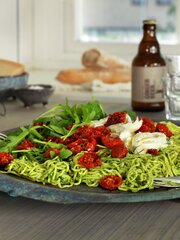 Spagetti med grønnkålpesto