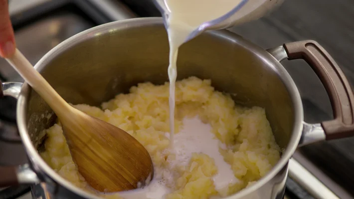 Reinsdyrbiff med kremet soppstuing 3c