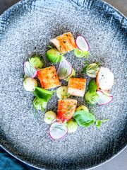 Eksklusiv kongekrabbesalat med aïoli