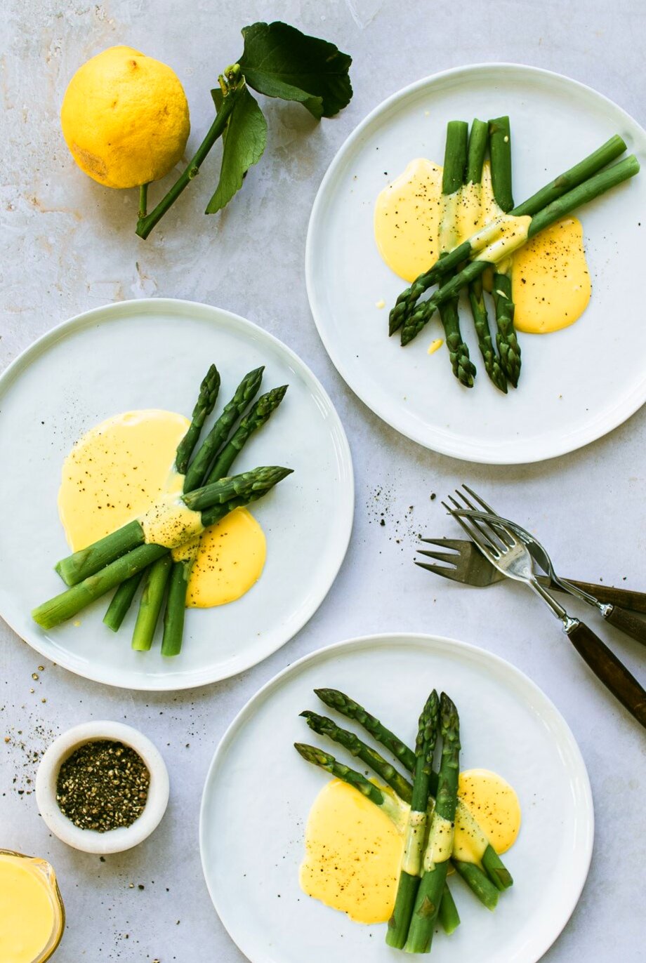 Grønn asparegs med hollandaise
