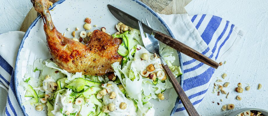 Grillet kyllinglår med frisk salat