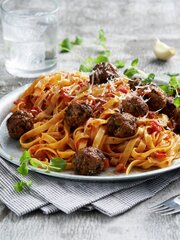 Kjøttboller i tomatsaus