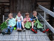 Barn med rabarbra