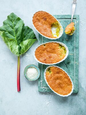Rabarbra- og kokosdessert