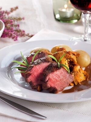 Lammefilet med sopp og ristede småpoteter