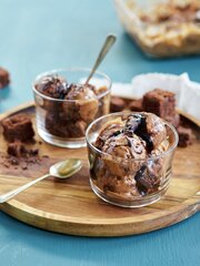Sjokoladeis med brownies