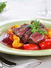 Lammefilet med piperade