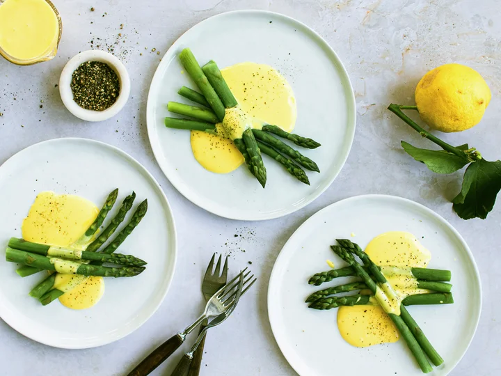 Grønn asparegs med hollandaise