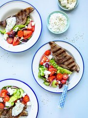 Lammekoteletter med gresk salat