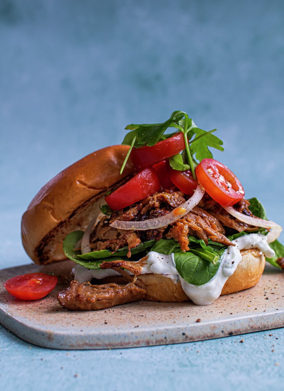 Brioche med pulled lamb