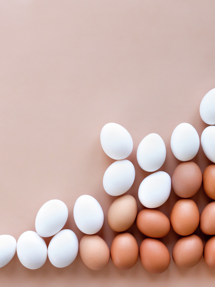 Brune og hvite egg