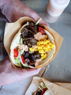 Reinsdyrkebab i pita